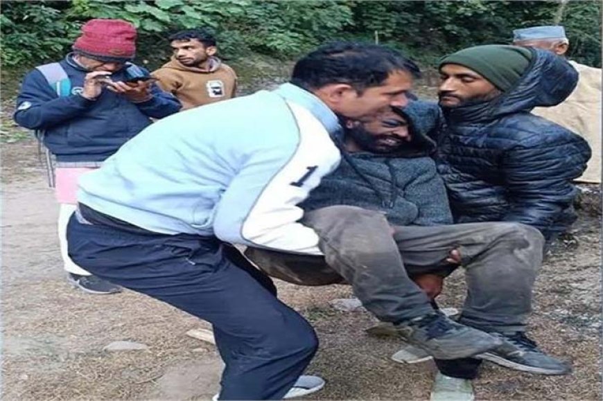 देहरादून के कालसी में भीषण हादसाः पिकअप वाहन अनियंत्रित होकर खाई में गिरा, हादसे में चालक की मौके पर मौत