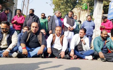 मोर्चरी में रखे शव को चूहों ने नोचा, परिजनों ने किया हंगामा