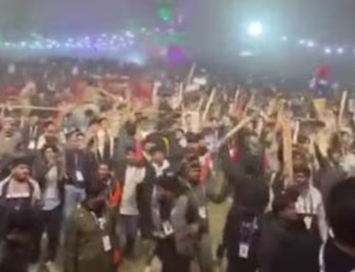 बांग्लादेश में जेम्स के कॉन्सर्ट में इस्लामिस्ट भीड़ का उत्पात, सुरक्षा व्यवस्था पर उठे सवाल