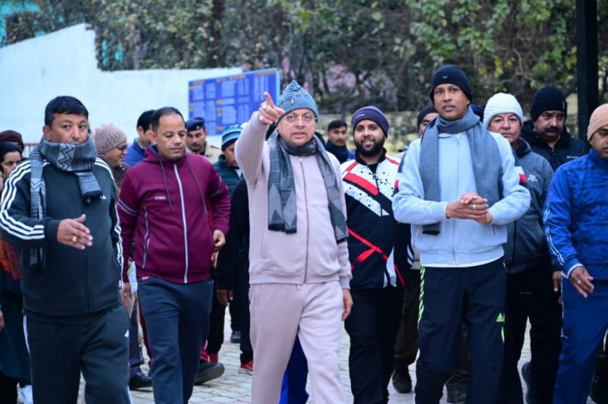 जनसंवाद से लेकर बैडमिंटन तक, बागेश्वर में दिखे सीएम धामी