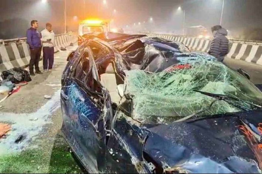 कार ने मारी खड़े जनरेटर पर टक्कर, हादसे में युवा खिलाड़ी सहित दो की मौत