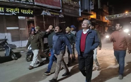 नए साल की पहली रात सड़क पर उतरा प्रशासन, शहडोल में बिना प्रोटोकॉल कलेक्टर-एसपी ने किया शहर का भ्रमण
