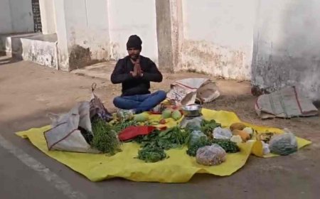 सब्जी व्यवसायी का अनोखा विरोध: हाथठेला नहीं मिला तो एसपी कार्यालय में लगाई दुकान, ये है पूरा मामला 