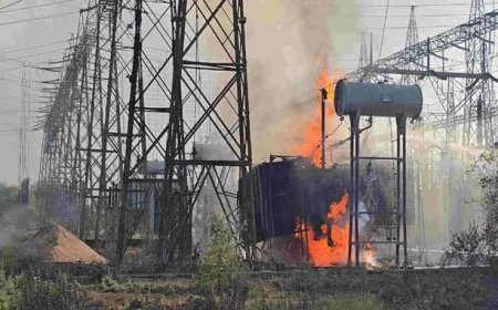 सब स्टेशन में लगी भीषण आग, ट्रांसफार्मर पूरी तरह जलकर खाक, दमकल ने पाया आग पर काबू