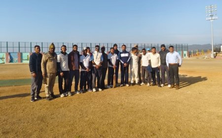 रोमांचक क्रिकेट मुकाबला : अल्मोड़ा होमगार्ड्स ने पुलिस को 7 विकेट से हराया