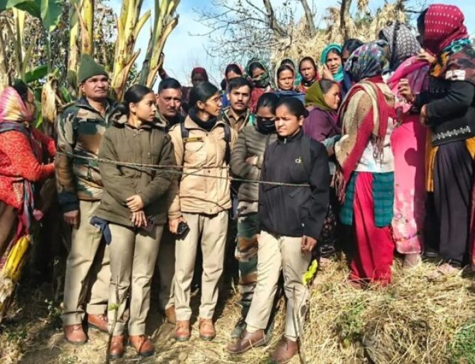 गुलदार के हमले से चमोली के ग्रामीणों का सब्र टूटा, वन कर्मियों को बनाया बंधक
