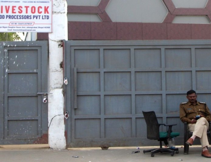 मुंबई भेजे जा रहे गौमांस में गाय का मांस; भोपाल के स्लॉटर हाउस में खुलासा