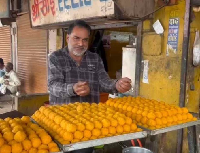 तराना में तनाव के बाद खुशियों की बयार, गणतंत्र दिवस की तैयारी में जुटे हलवाई