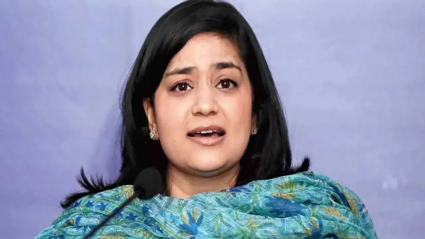 जम्मू-कश्मीर में क्रिकेटर के हेलमेट विवाद पर सियासी घमासान, इल्तिजा मुफ्ती ने उमर सरकार को घेरा