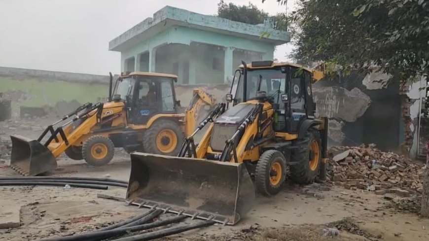 संभलः सरकारी जमीन पर अवैध कब्जों पर प्रशासन सख्त, बुलडोजर के बाद 75 लाख से ज्यादा का जुर्माना