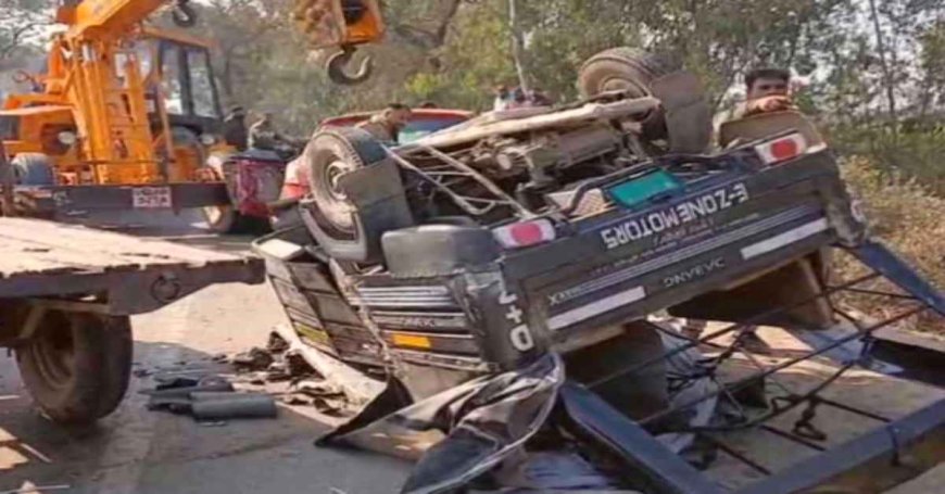 खून से रंगी सड़कः तेज रफ्तार कार और ई-रिक्शा की आमने-सामने भिड़ंत, 3 जिंदगी मौके पर ही खत्म, 4 घायल