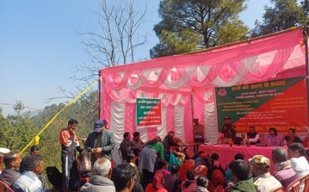 वनाग्नि रोकने को आगे आए ग्रामीण, मानव-वन्यजीव संघर्ष पर मंथन