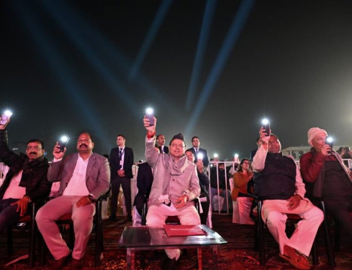 खटीमा कॉलेज में विंटर कार्निवाल, मुख्यमंत्री धामी ने छात्रों का बढ़ाया हौसला