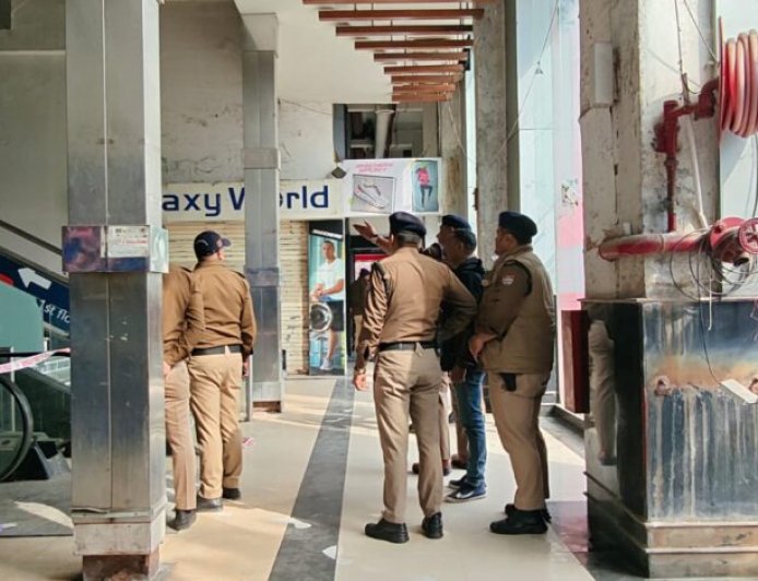 देहरादून में गोलीबारी की वारदात: सिल्वर सिटी मॉल में स्टोन क्रशर संचालक की हत्या