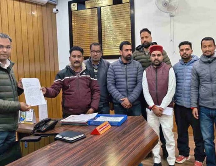 ज्योतिर्मठ: निर्माणाधीन स्थल पर नमाज का वीडियो वायरल, शांति बनाए रखने की अपील
