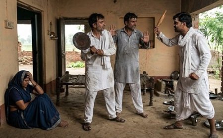 मां के अंतिम संस्कार के खर्चे पर भिड़े तीन भाई, तवे—बेलन बने हथियार