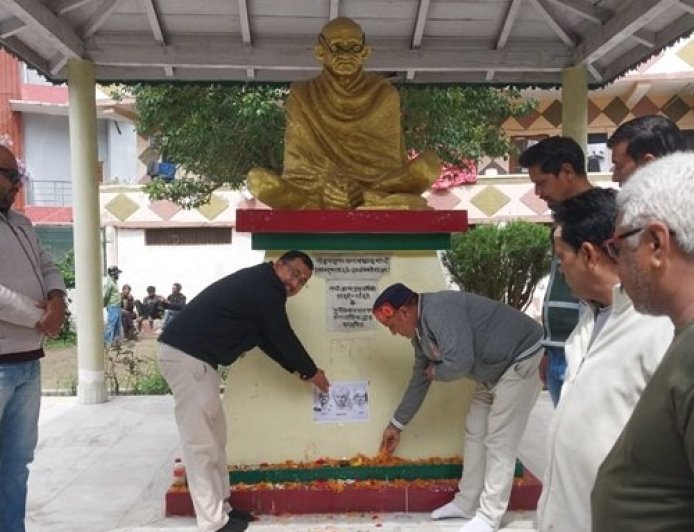उत्तराखंड क्रांति दल ने शहीद दिवस पर वीरों को अर्पित की श्रद्धांजलि