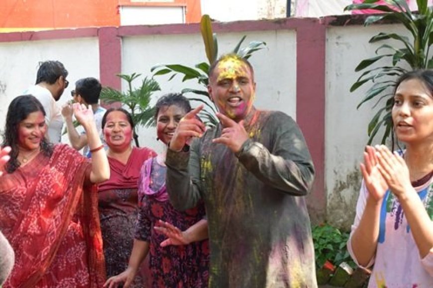 कर्तव्य की कठोरता पर भारी पड़ा उत्सव का उल्लास: नैनीताल पुलिस ने खेली ‘अपनत्व की होली’