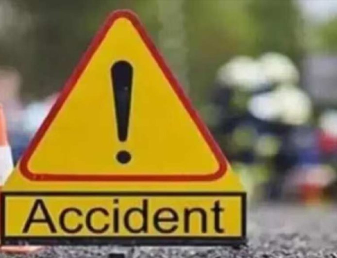 कानपुर में तेज रफ्तार से हुआ दर्दनाक हादसा, अज्ञात वाहन की टक्कर से 3 की मौत, 1 गंभीर घायल