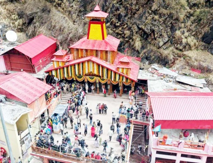 यमुनोत्री धाम यात्रा में श्रद्धालुओं की मौत: स्वास्थ्य संबंधी चिंताएं बढ़ीं