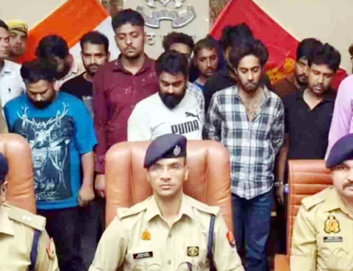 मेरठ के तहखाने में छिपी अवैध असलहा फैक्ट्री का भंडाफोड़, 11 गिरफ्तार