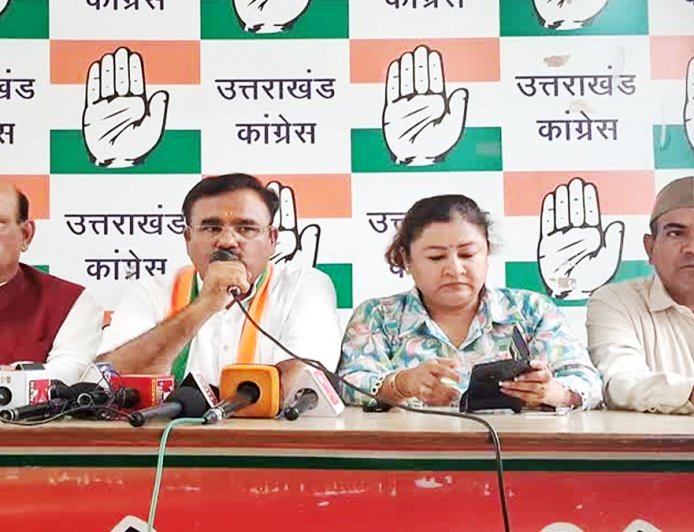 Nari Shakti वंदन सत्र: कांग्रेस की तीखी प्रतिक्रिया, राजनीतिक विवाद गहराया