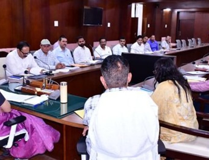 NH-309A की सुदृढ़ीकरण: DM द्वारा समीक्षा बैठक में गुणवत्ता और समय का दिया गया जोर