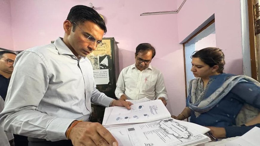 Dehradun में DM की छापेमारी से फर्जी रजिस्ट्री और स्टांप घोटाले का खुलासा