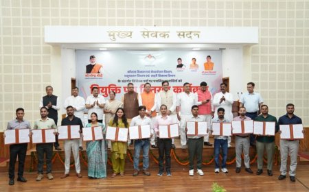 उत्तराखंड: 221 चयनित अभ्यर्थियों को मिले नियुक्ति पत्र, सीएम ने दी बधाई