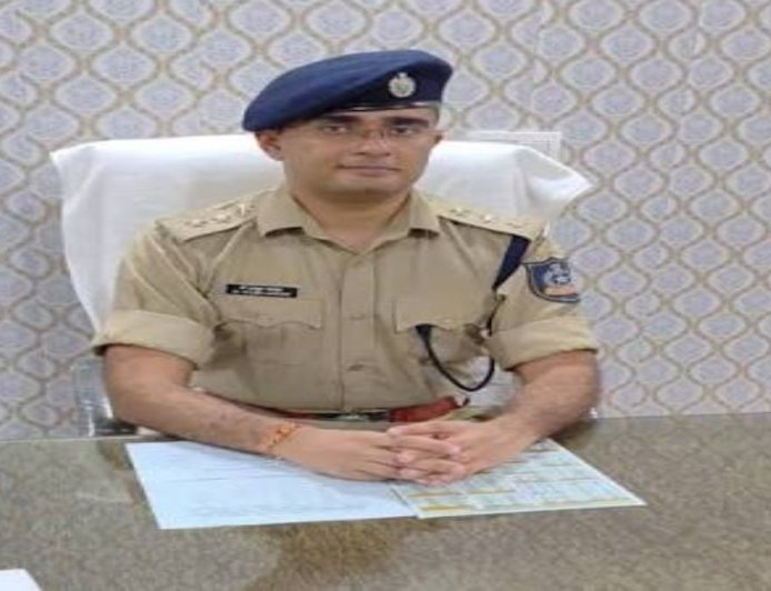 शिवपुरी थार कांड: IPS आयुष जाखड़ के स्थानांतरण और विवादों का बढ़ता साया, विपक्ष ने सरकार से पूछे सवाल