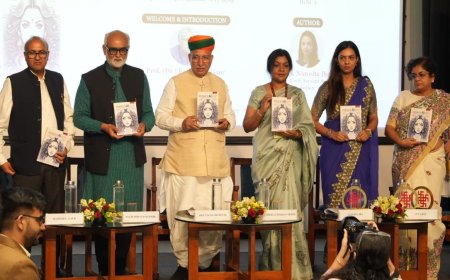 वरिष्ठ सिविल सेवा अधिकारी निमिषा झा की पुस्तक ‘INDIA'S AI: Through Her Lens’ का विमोचन, अर्जुन राम मेघवाल ने की तारीफ