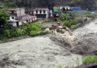 तिब्बत से आई बाढ़ ने मचाई तबाही, नेपाल में 105 भारतीय सहित 384 लोग लापता