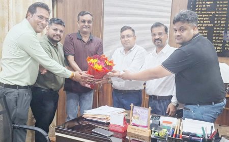 रुद्रपुर में सहायक श्रम आयुक्त अरविंद सैनी को IIA द्वारा सम्मानित किया गया