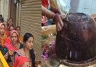 विश्व के एकमात्र ‘सौभाग्येश्वर महादेव’ में लगी महिलाओं की कतार: निर्जला रख हरतालिका तीज पर मांगी अखंड सुहाग की दुआ!