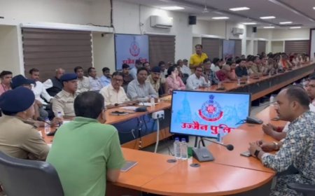 महाकाल शाही सवारी: प्रशासन ने की बैठक, भजन मंडली में 50 से ज्यादा सदस्य नहीं, हथियार और पटाखे पूरी तरह बैन