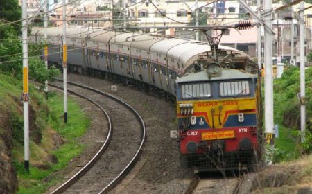 घाटशिला स्टेशन पर अब रुकेंगी 4 बड़ी एक्सप्रेस ट्रेनें, रेलवे ने जारी किया शेड्यूल, 11 सितंबर से सुविधा शुरू